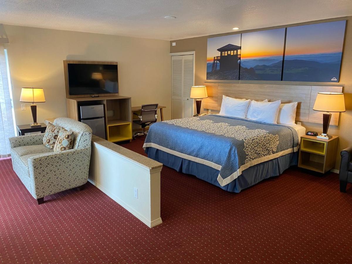 Days Inn By Wyndham Newport Or Luaran gambar