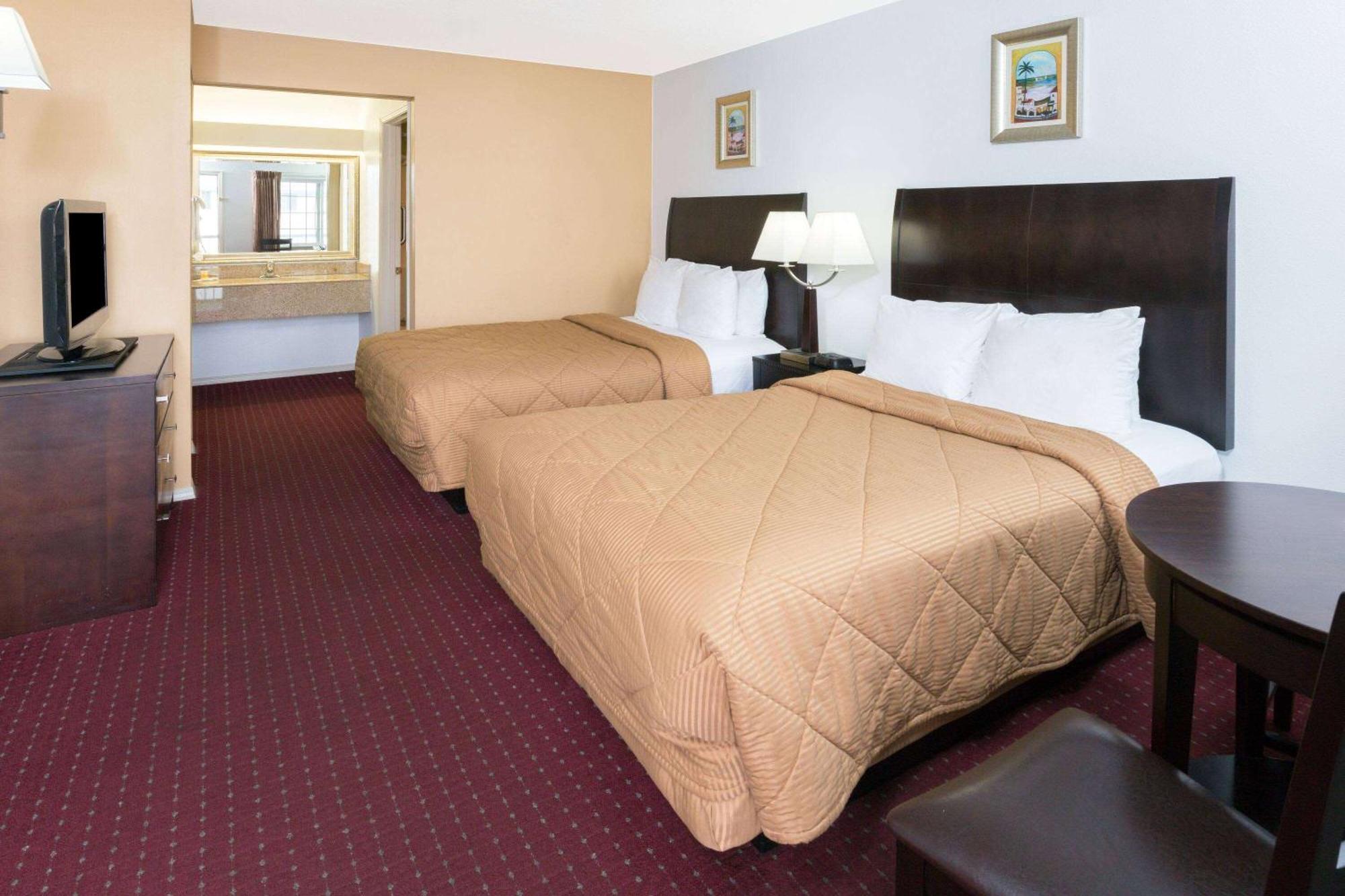 Days Inn By Wyndham Newport Or Luaran gambar